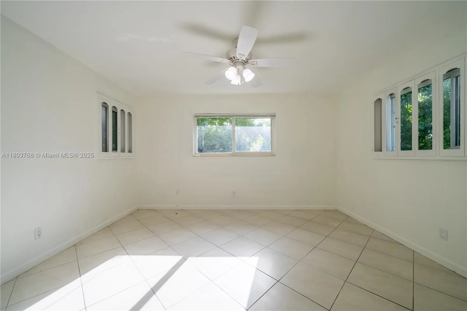 8851 Byron ave