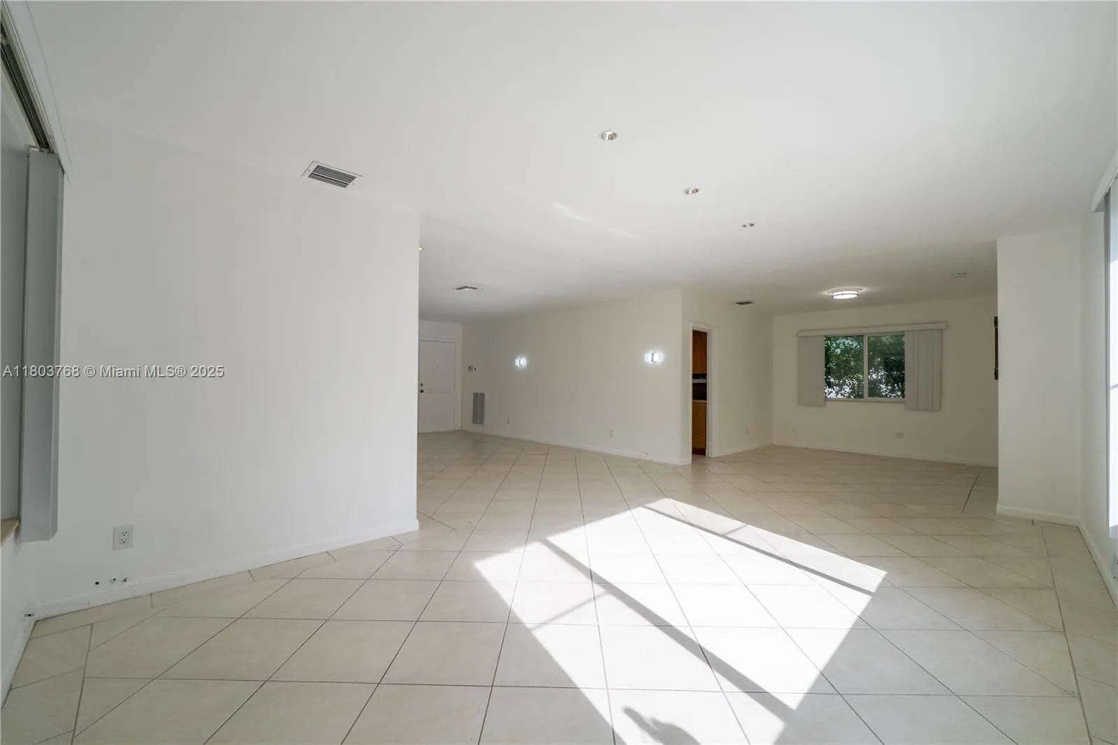 8851 Byron ave