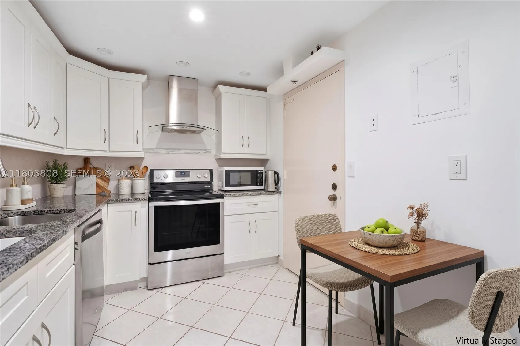 9511 Collins Ave #1002