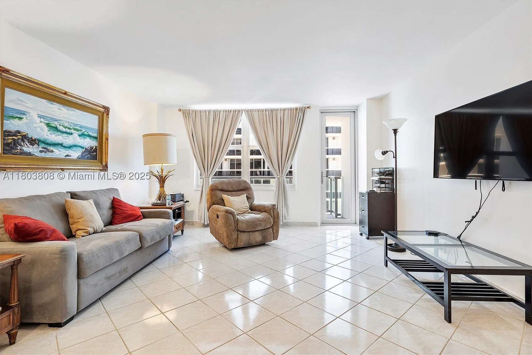 9511 Collins Ave #1002