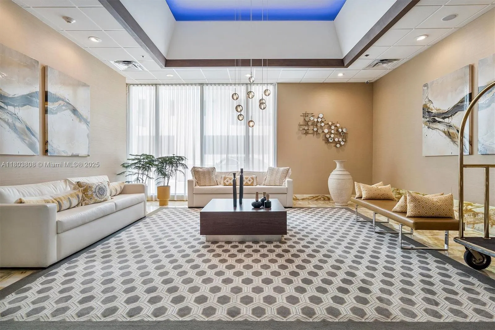 9511 Collins Ave, #1002