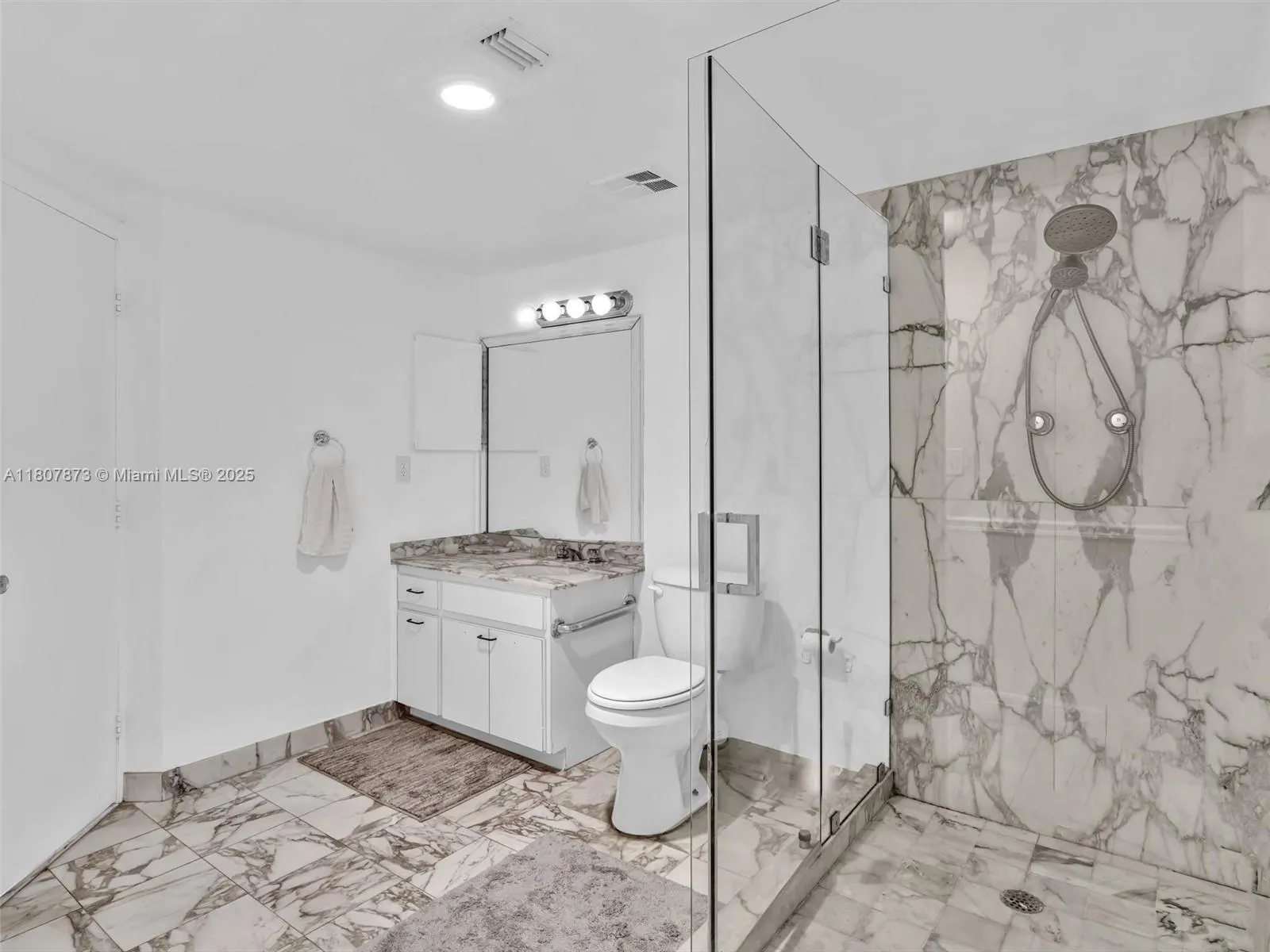 10155 Collins Ave, #408