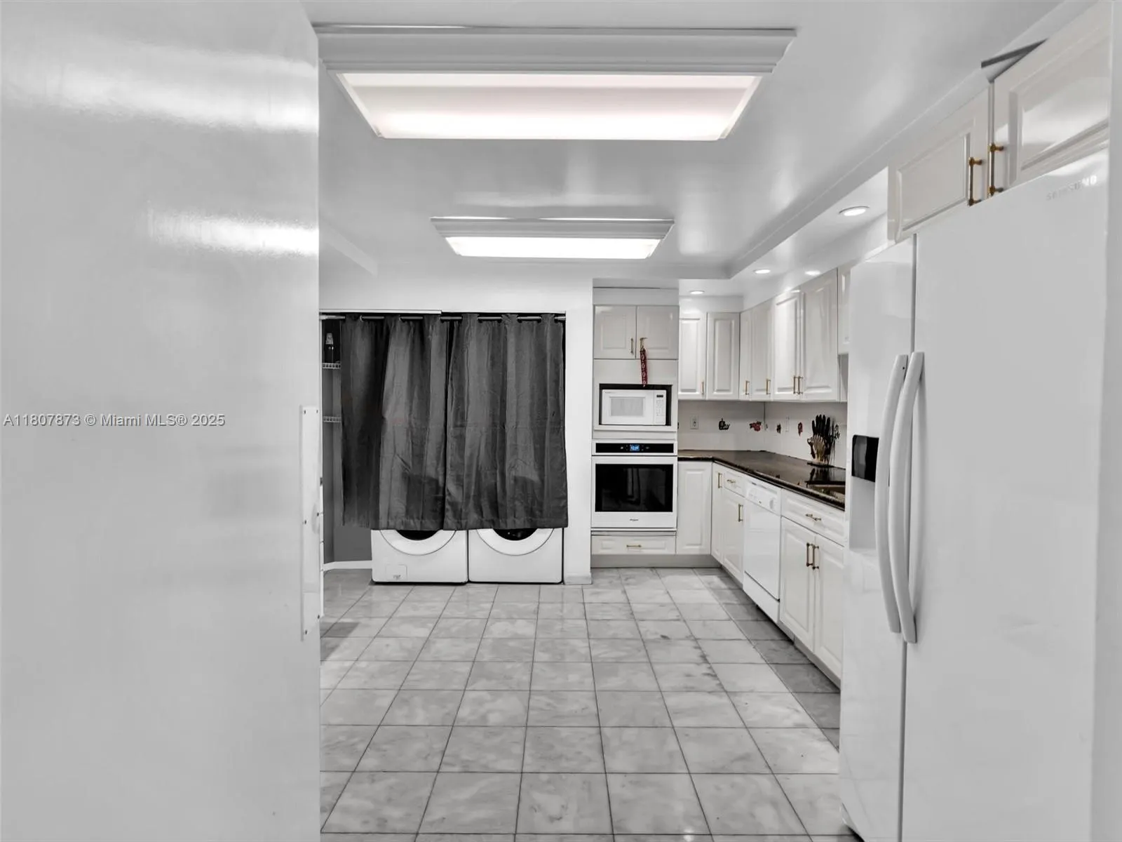 10155 Collins Ave, #408