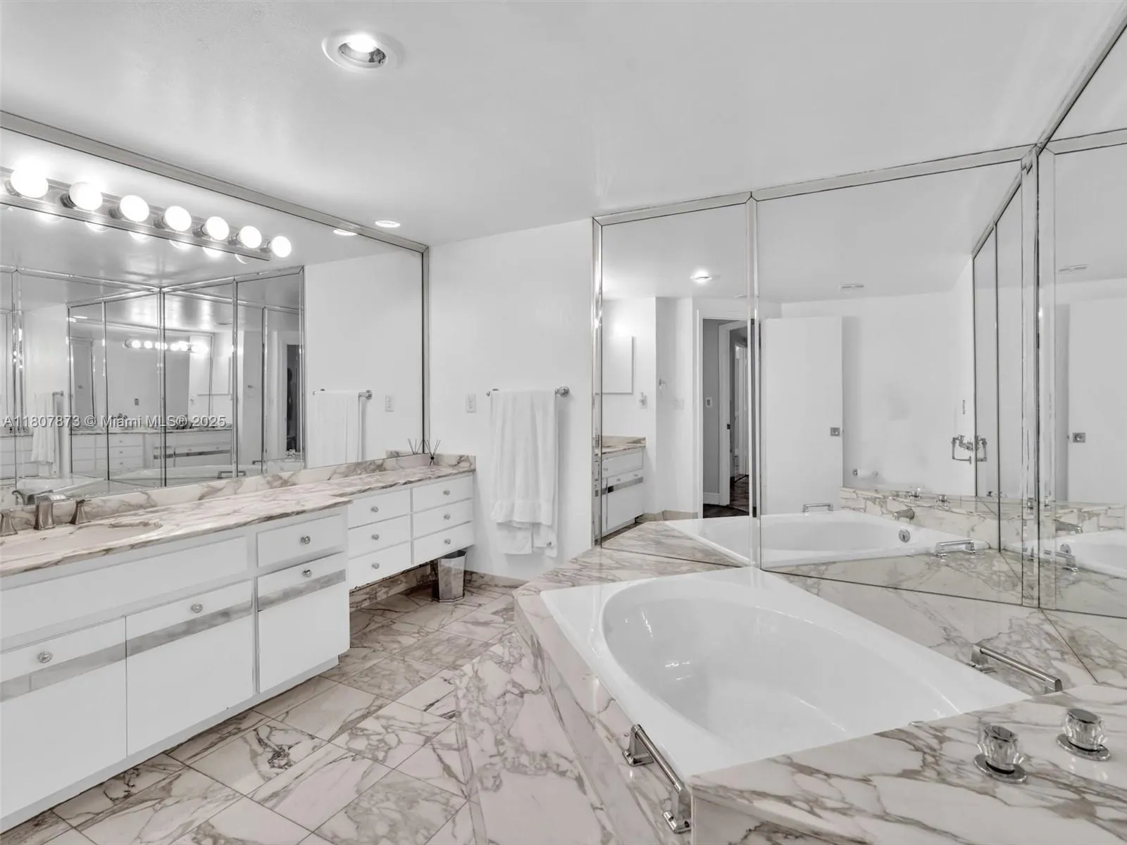 10155 Collins Ave, #408