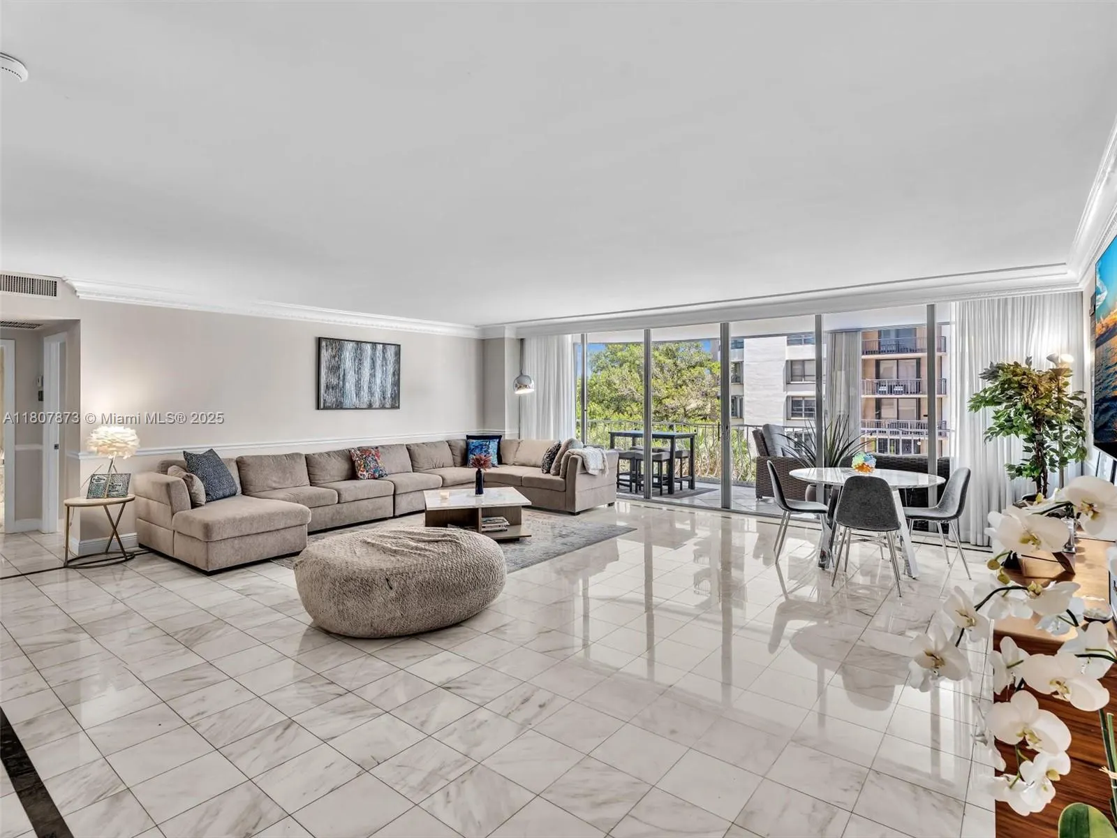 10155 Collins Ave, #408