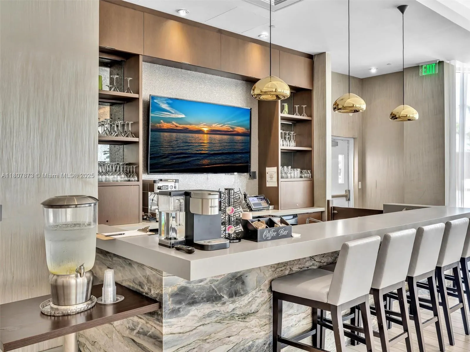 10155 Collins Ave, #408