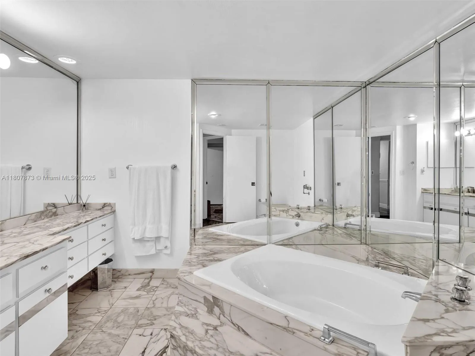 10155 Collins Ave, #408