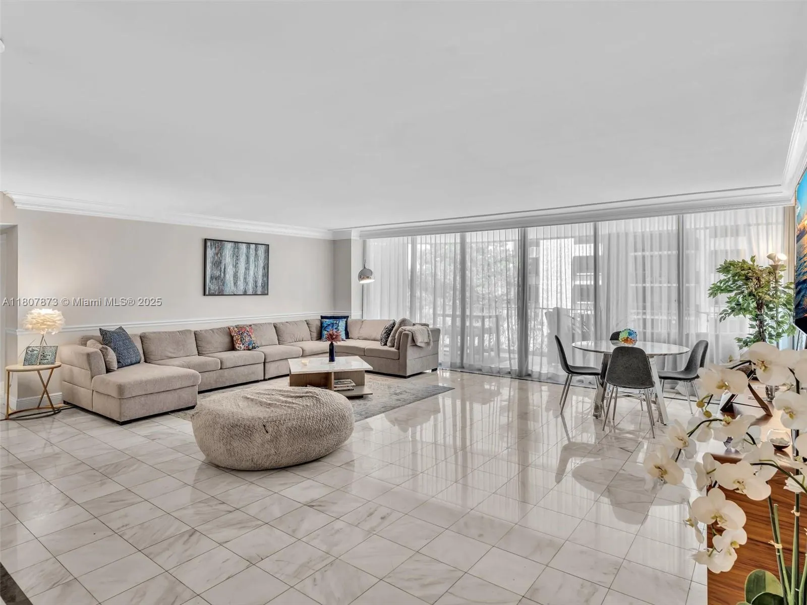 10155 Collins Ave, #408