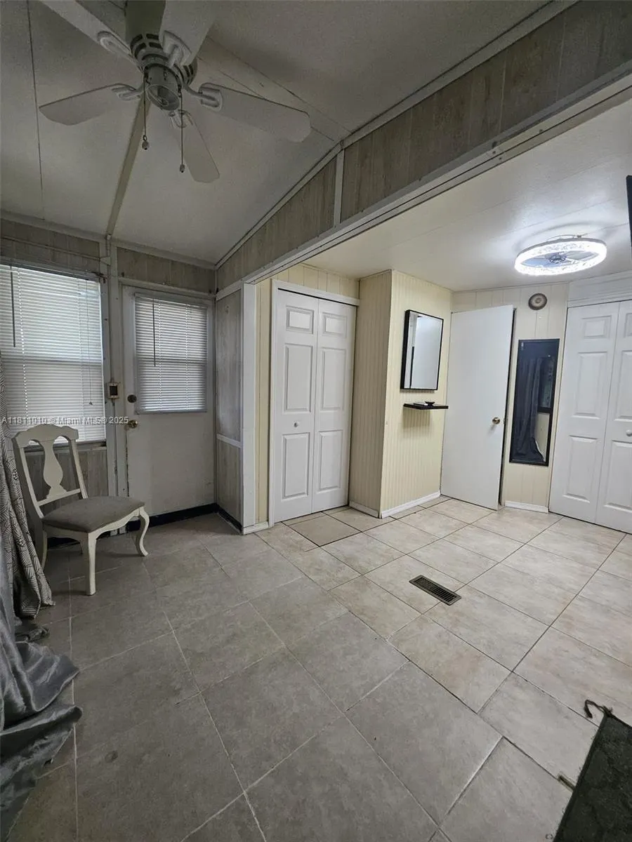 2848 W Marina Dr