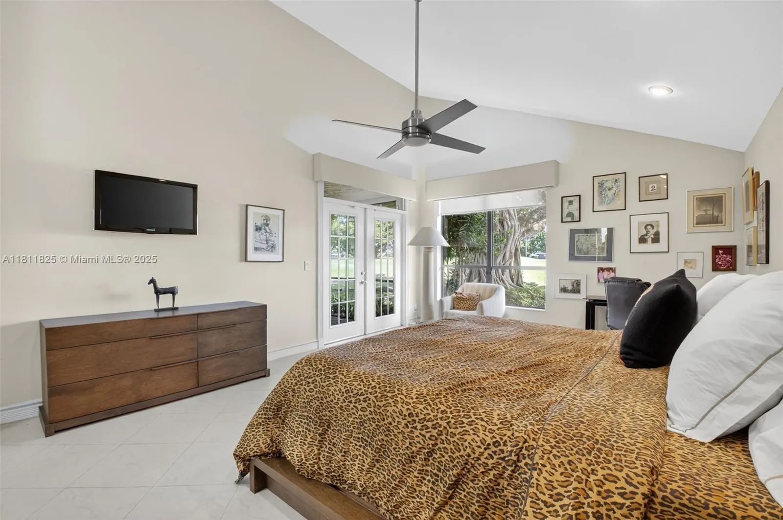 10160 Spyglass
