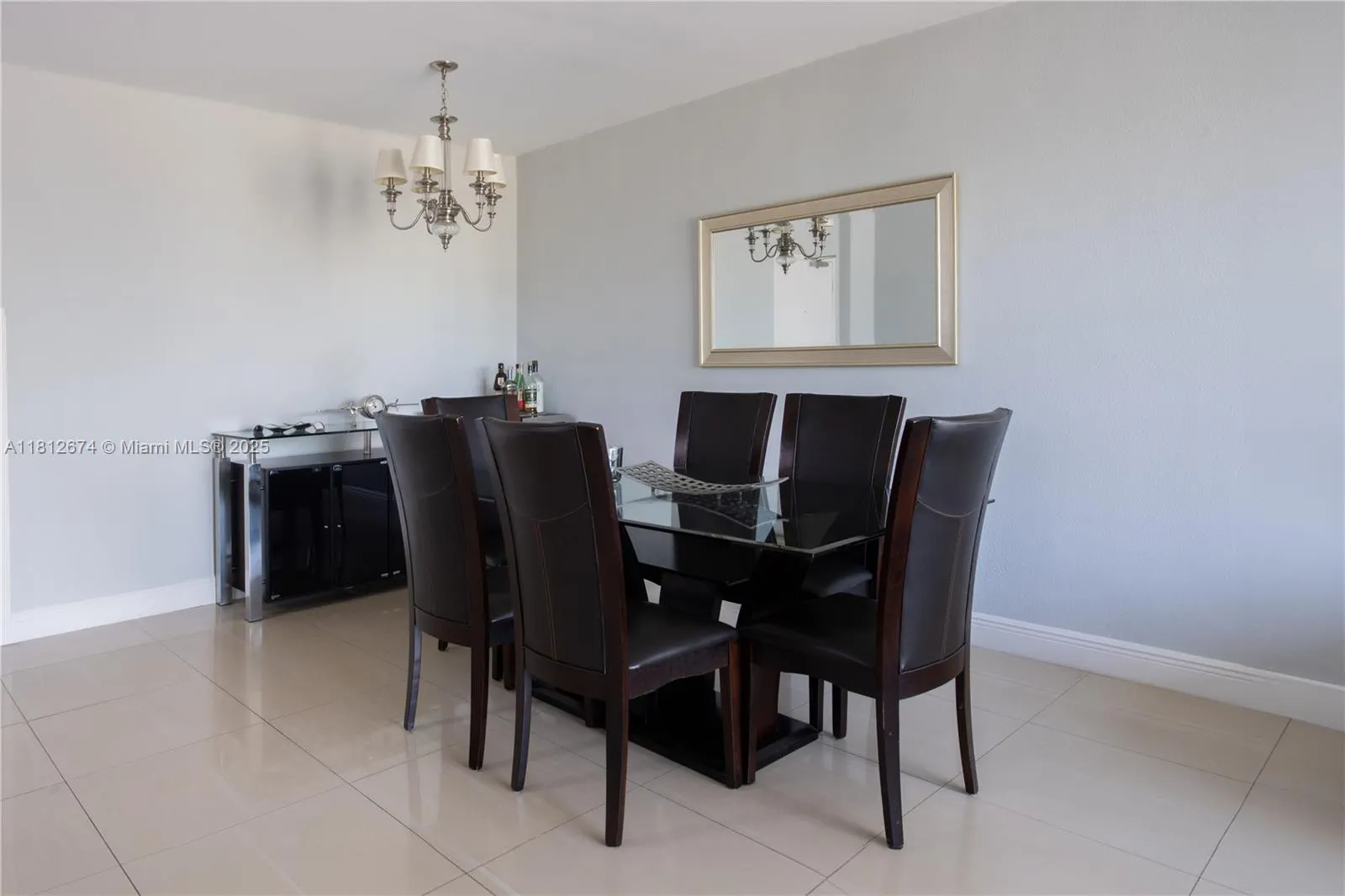 10275 Collins Ave, #330