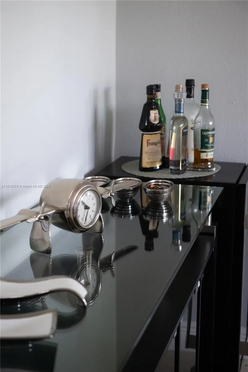 10275 Collins Ave, #330