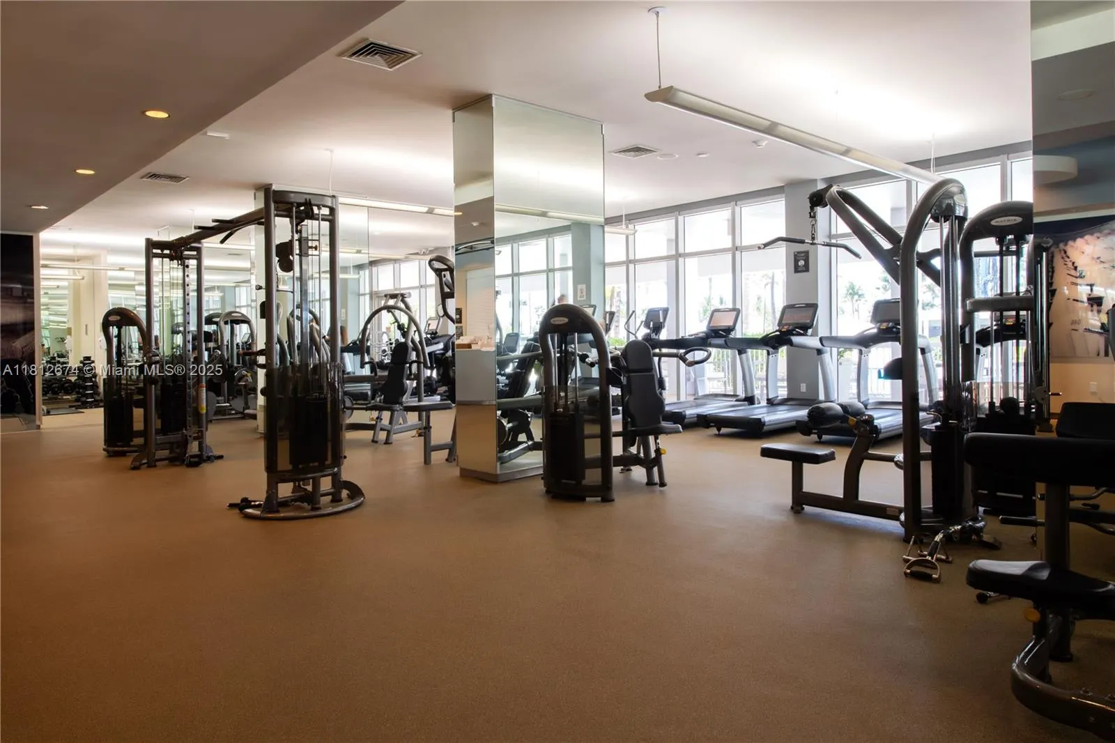 10275 Collins Ave, #330
