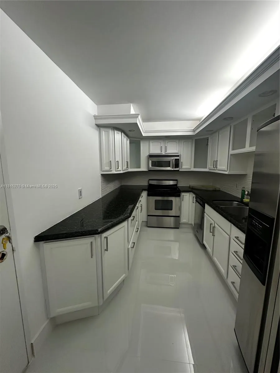 2851 S Ocean Blvd, #6V