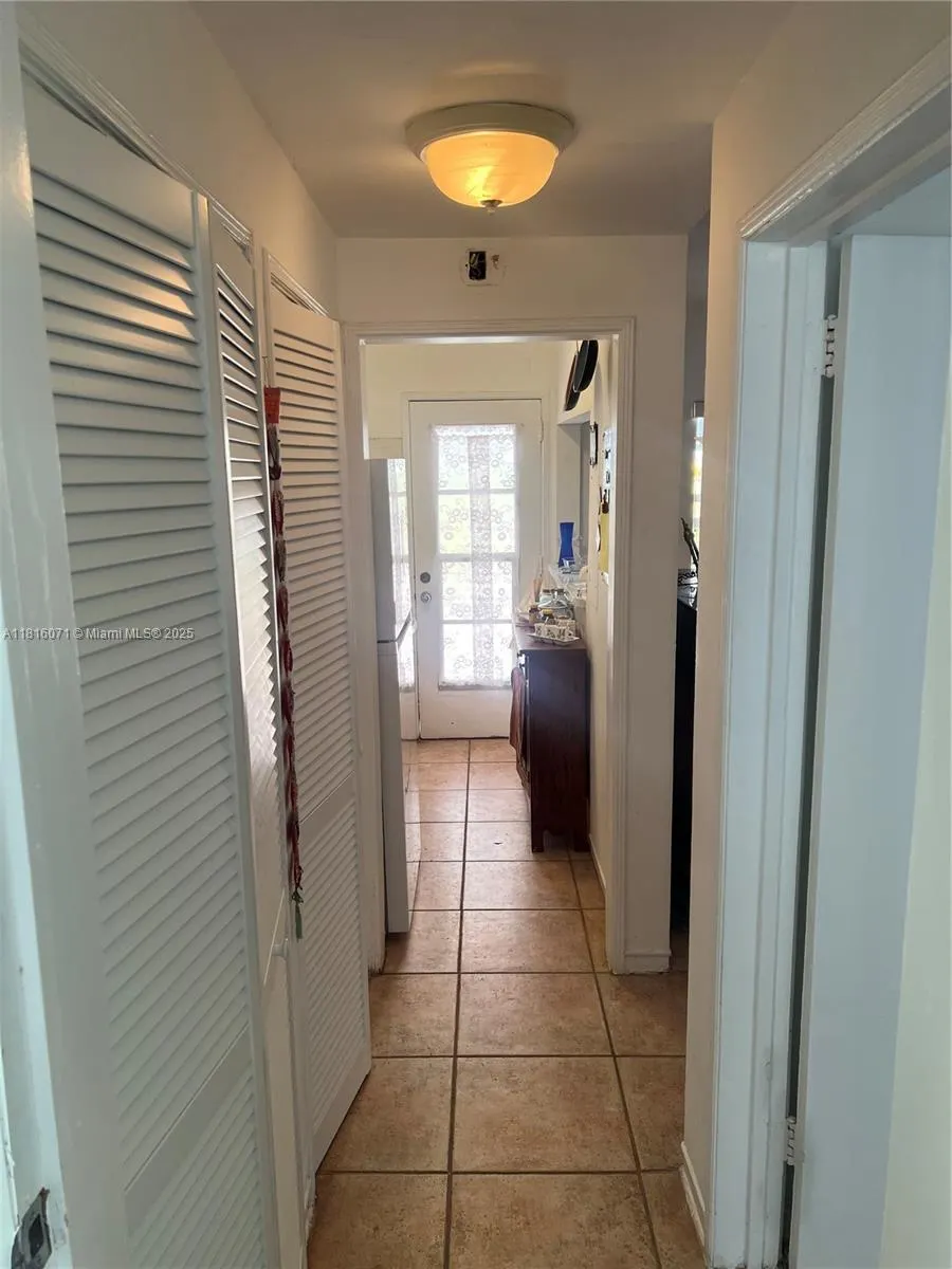 9241 Collins Ave, #5
