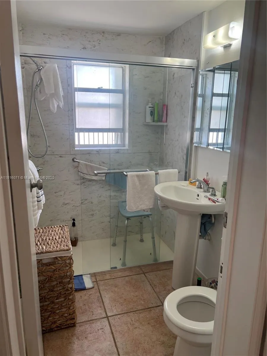 9241 Collins Ave, #5