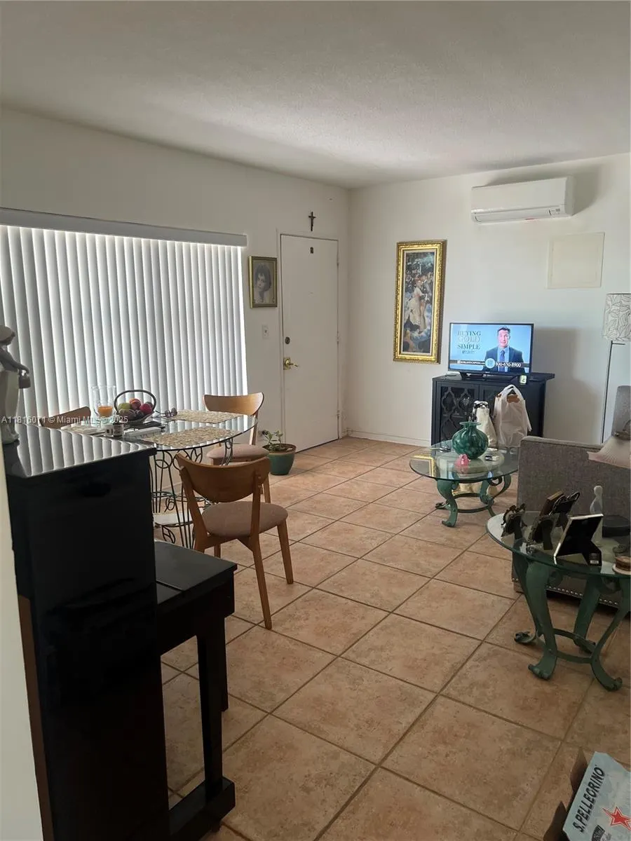 9241 Collins Ave, #5