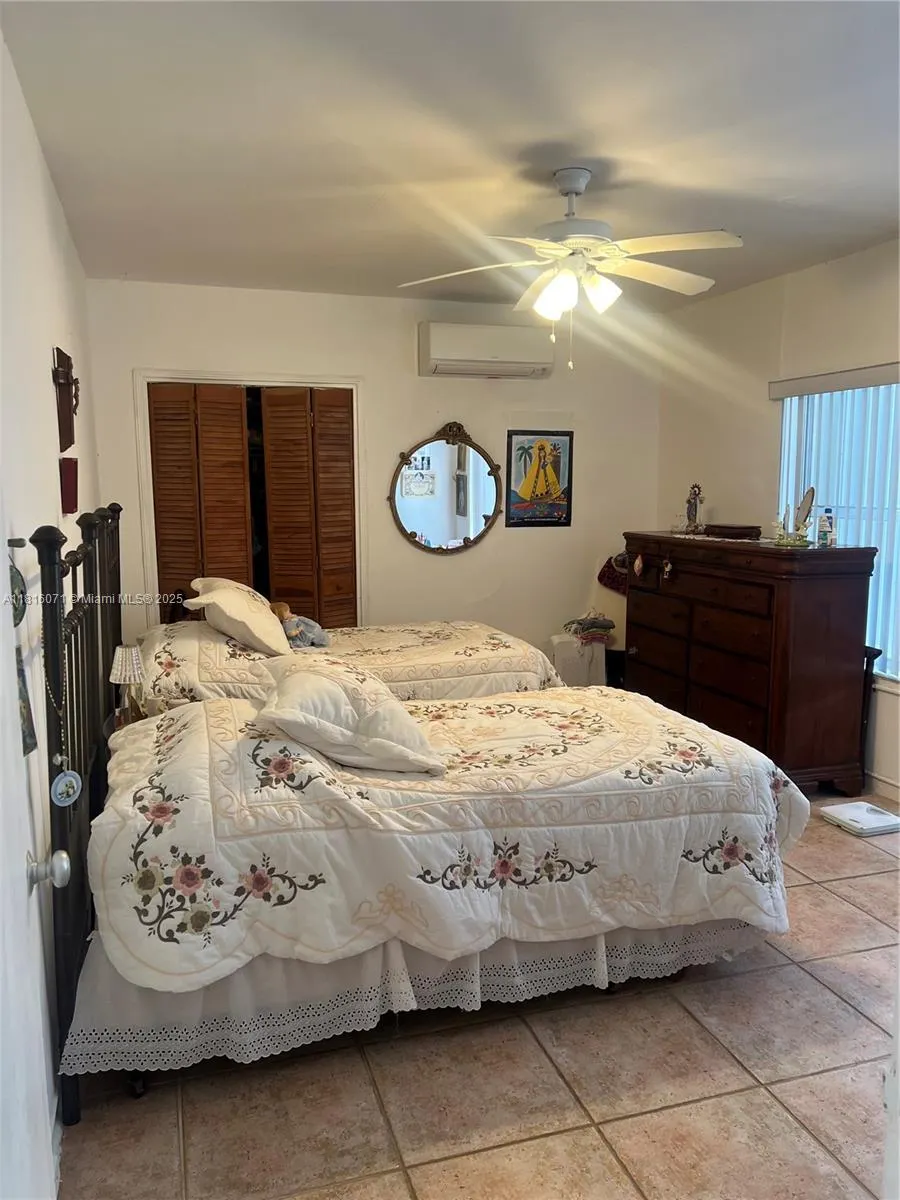 9241 Collins Ave, #5