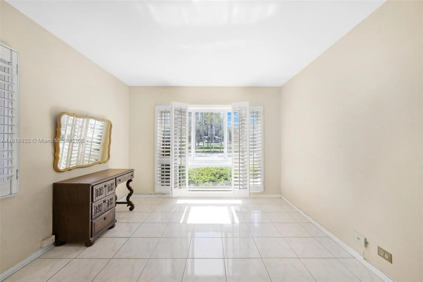9920 Collins Ave, #2