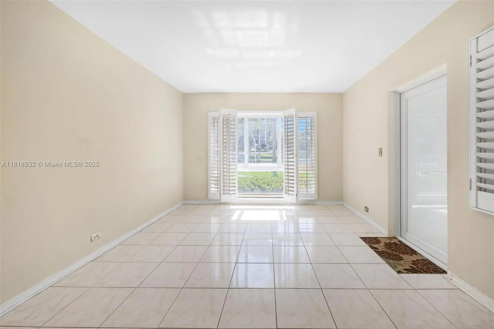 9920 Collins Ave, #2