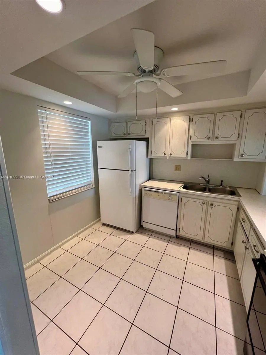 9880 Marina Blvd, #1519