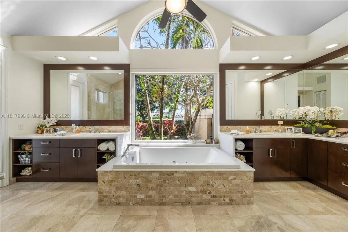 3212 NW 64th St