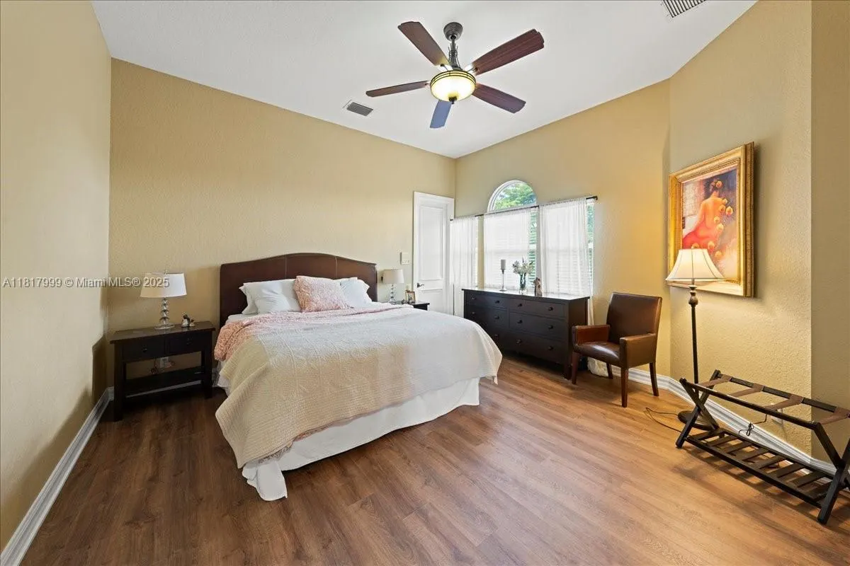3212 NW 64th St