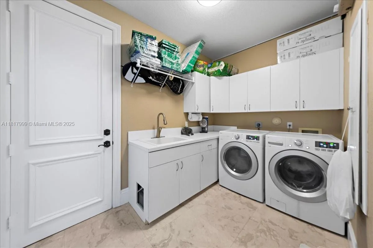 3212 NW 64th St