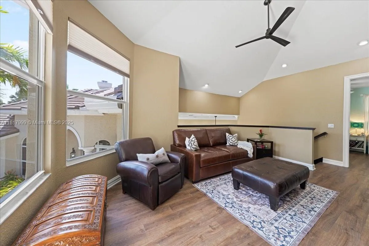 3212 NW 64th St