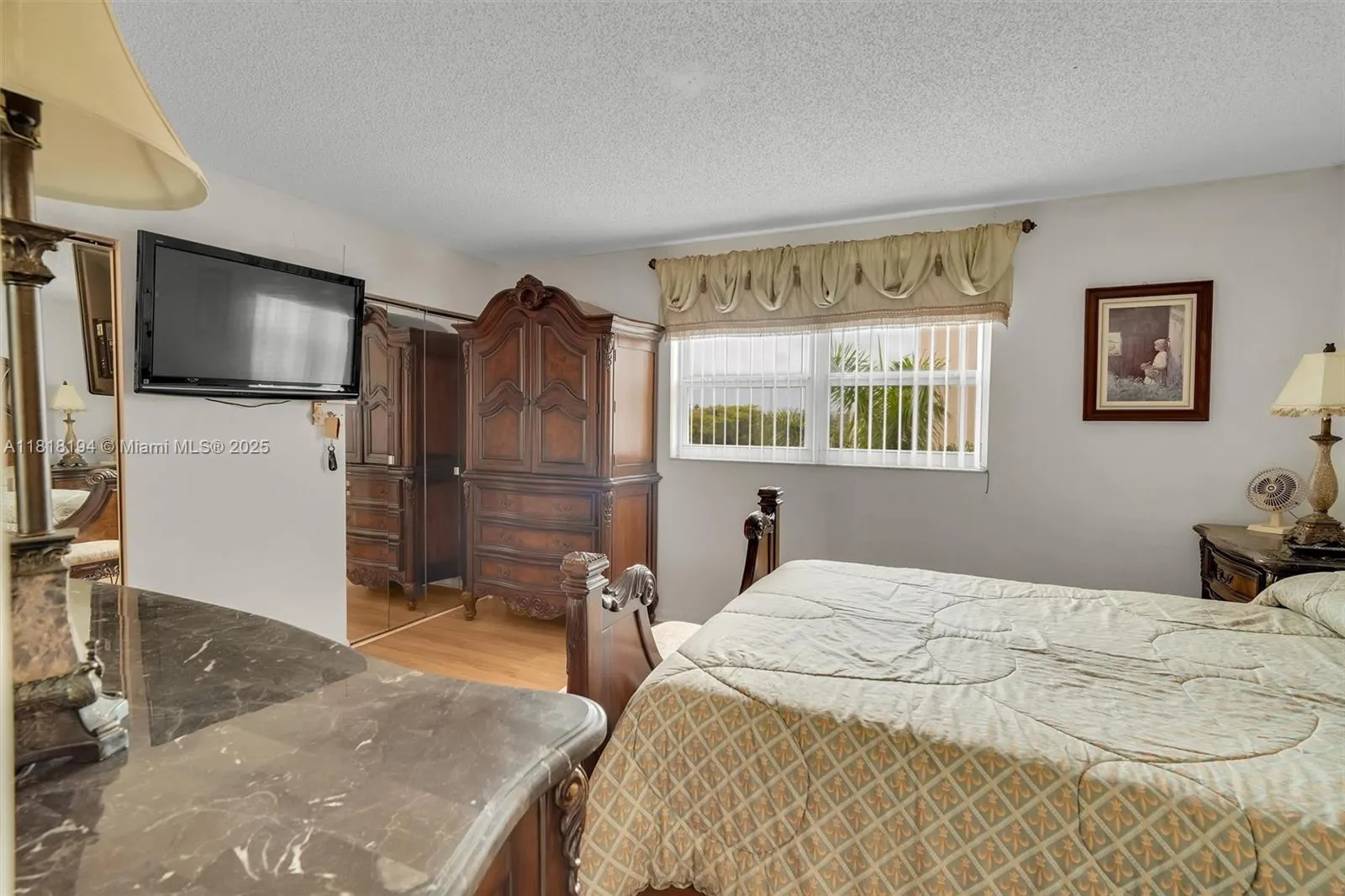 424 SE 10th St, #402