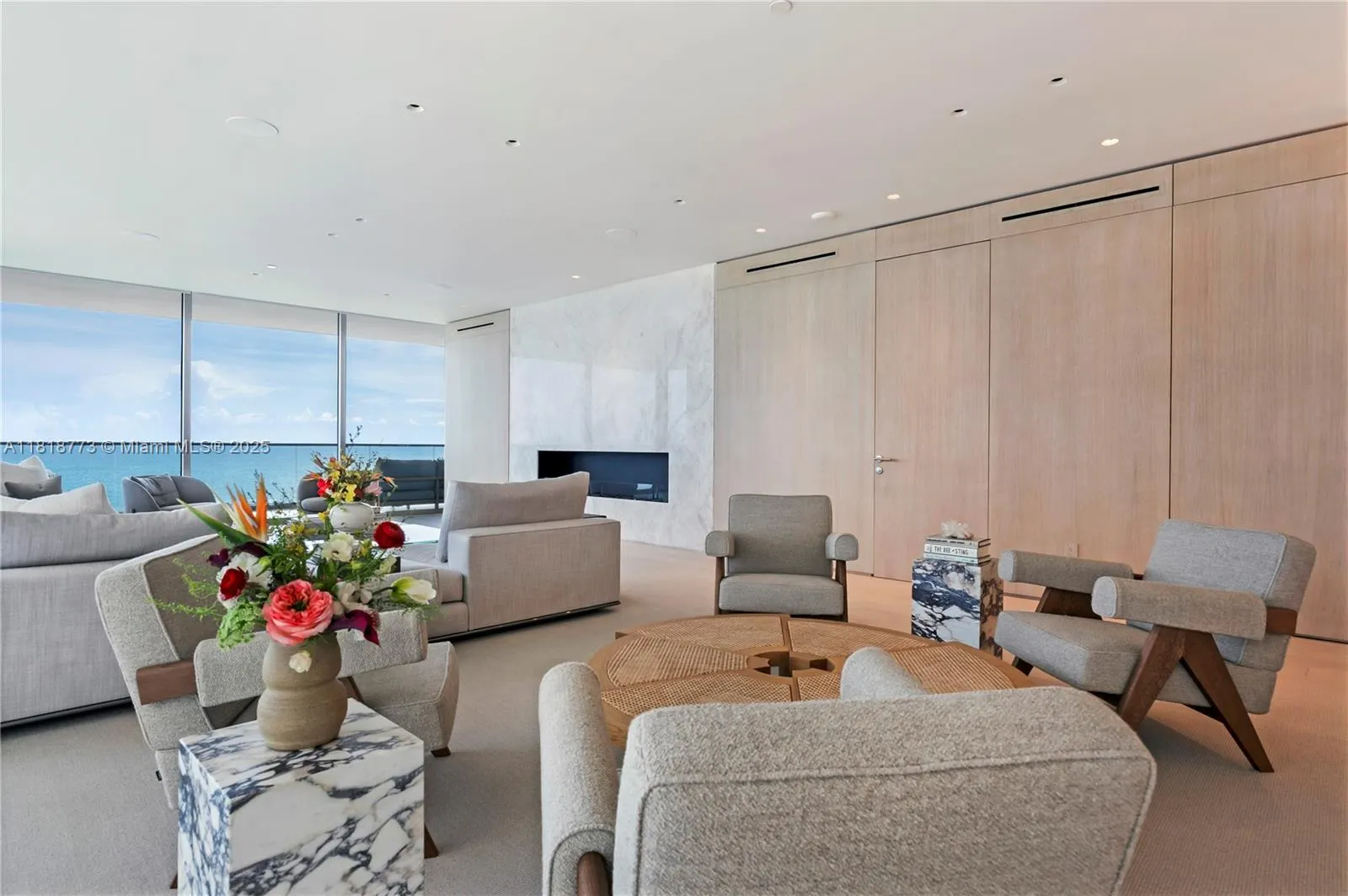 10203 Collins Ave, #701