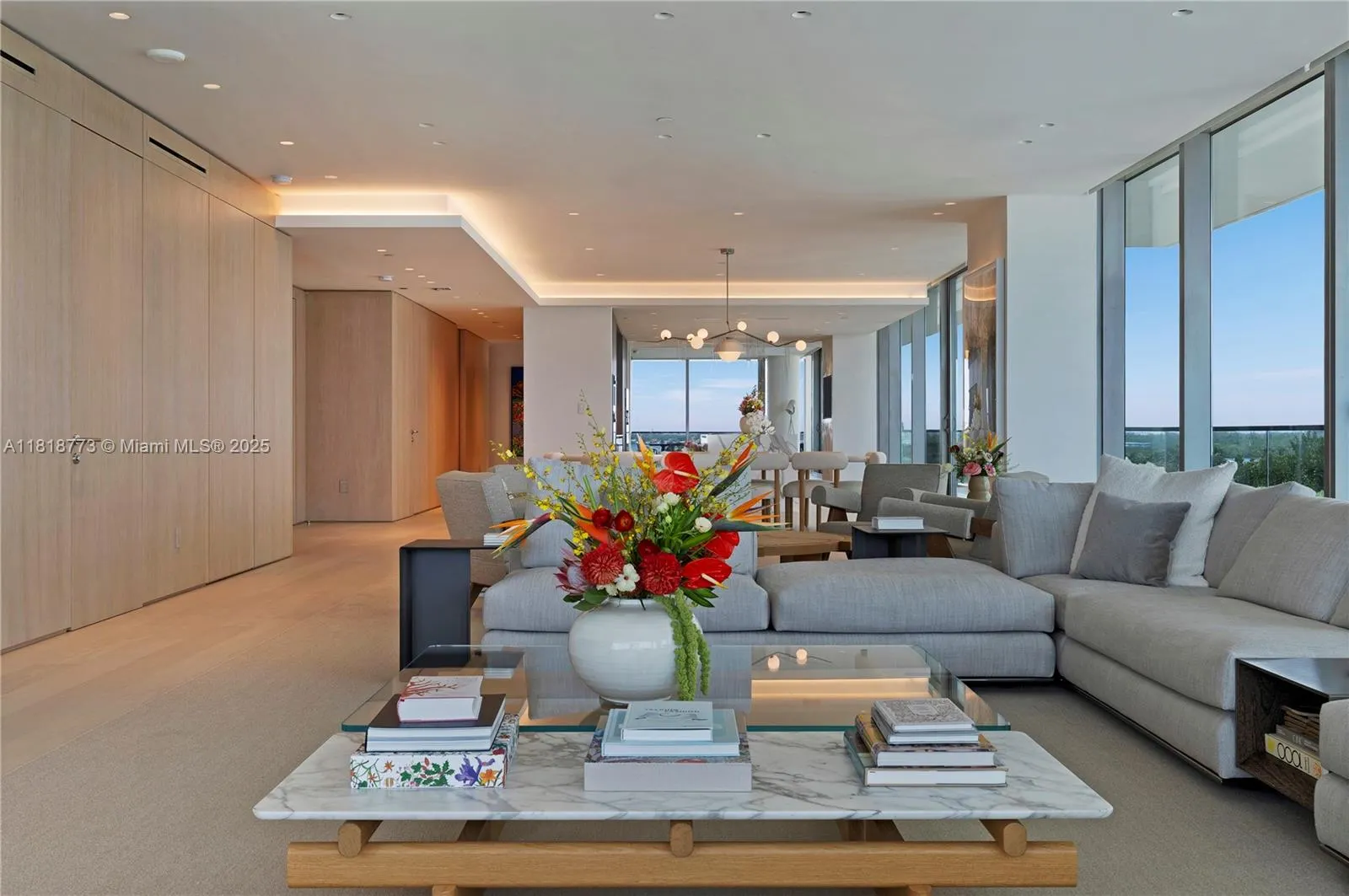 10203 Collins Ave, #701