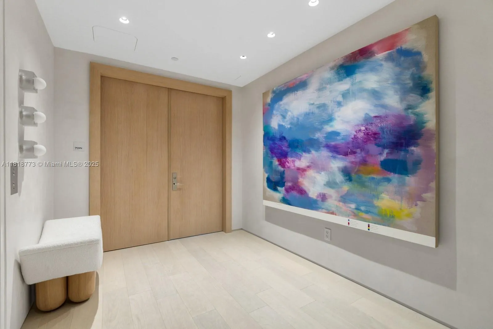 10203 Collins Ave, #701