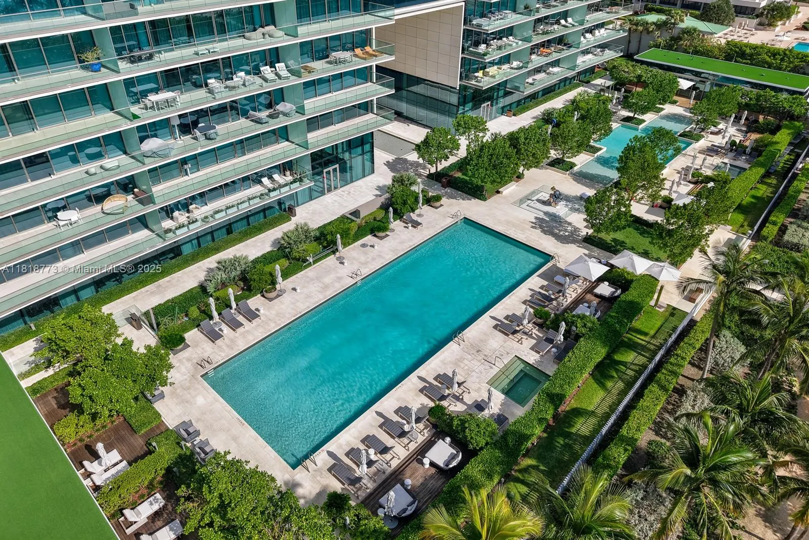 10203 Collins Ave, #701