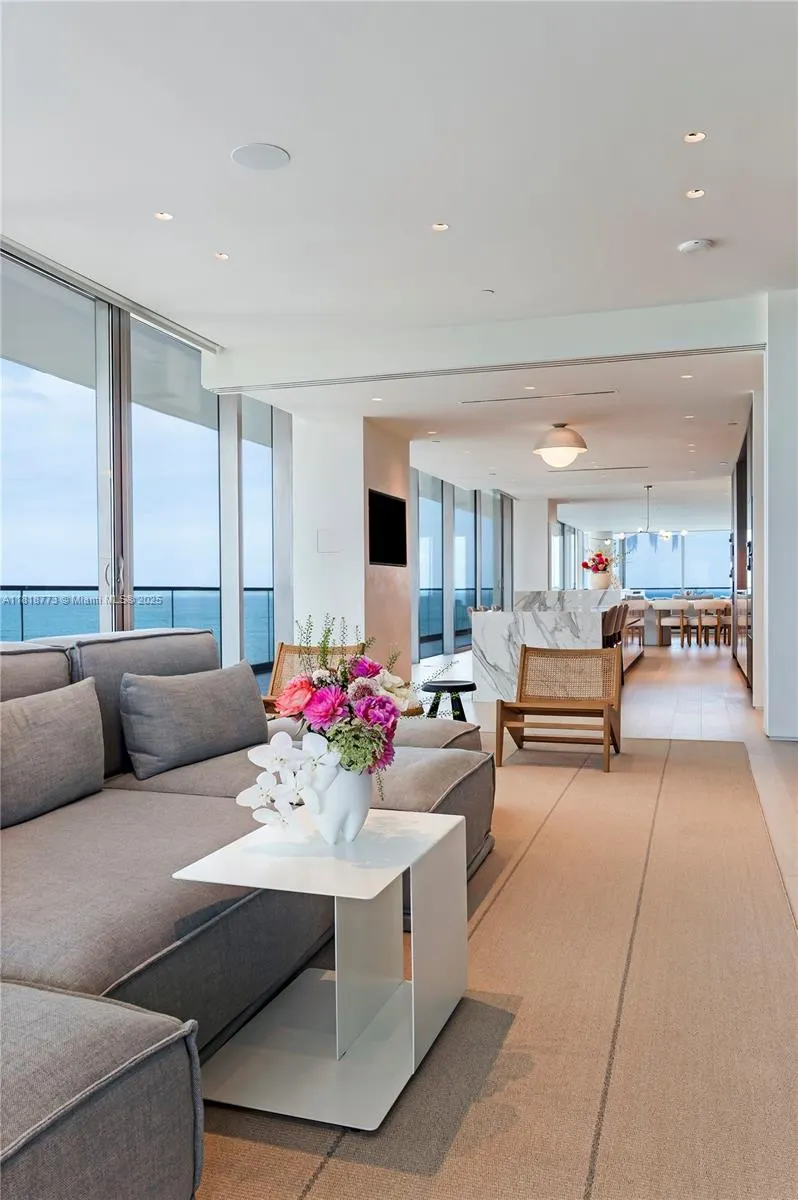 10203 Collins Ave, #701