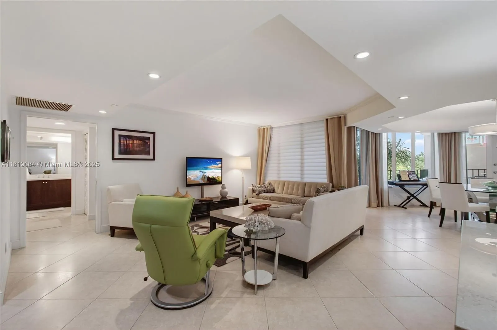 140 SE 5th Ave, #438