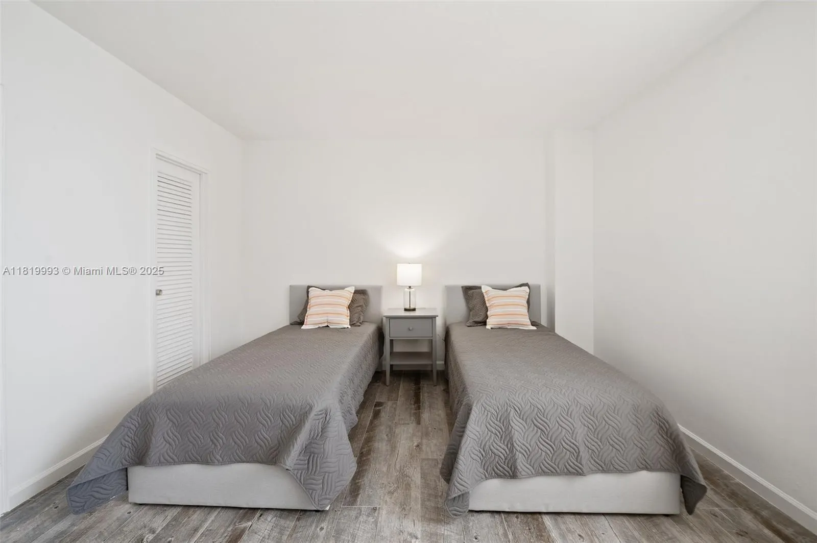 10185 Collins Ave, #1508