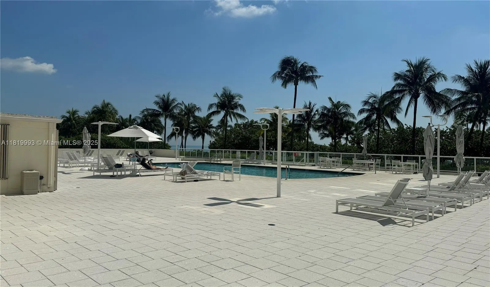 10185 Collins Ave, #1508