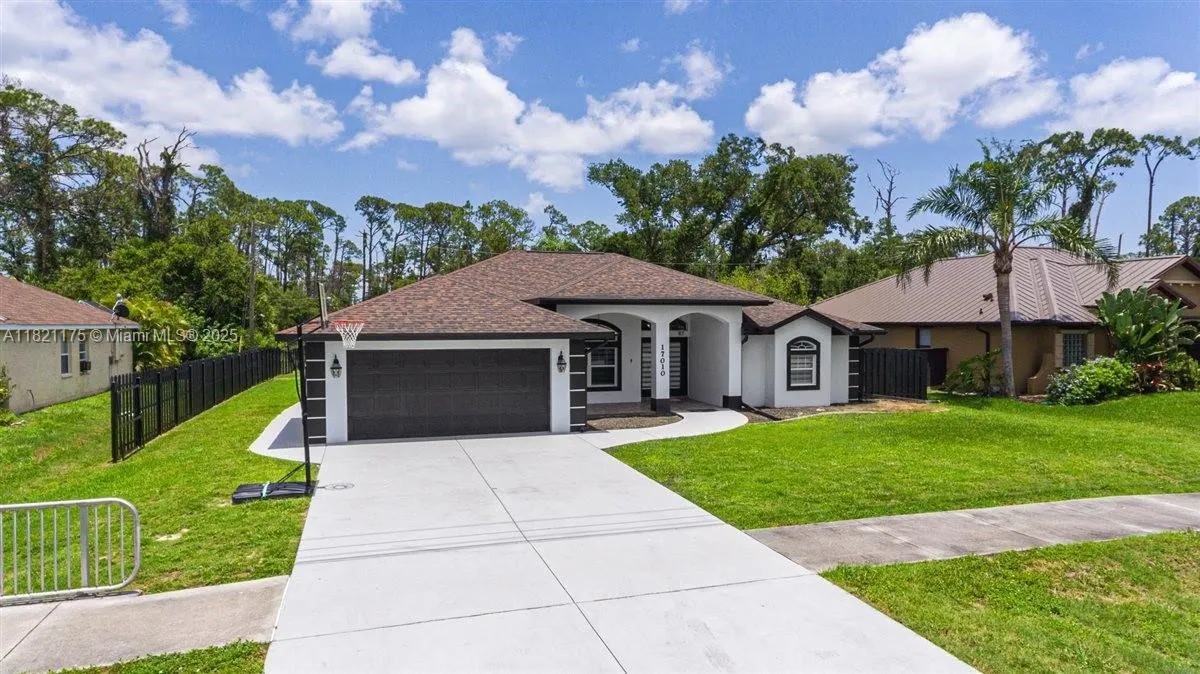 17010 Toledo Blade Blvd
