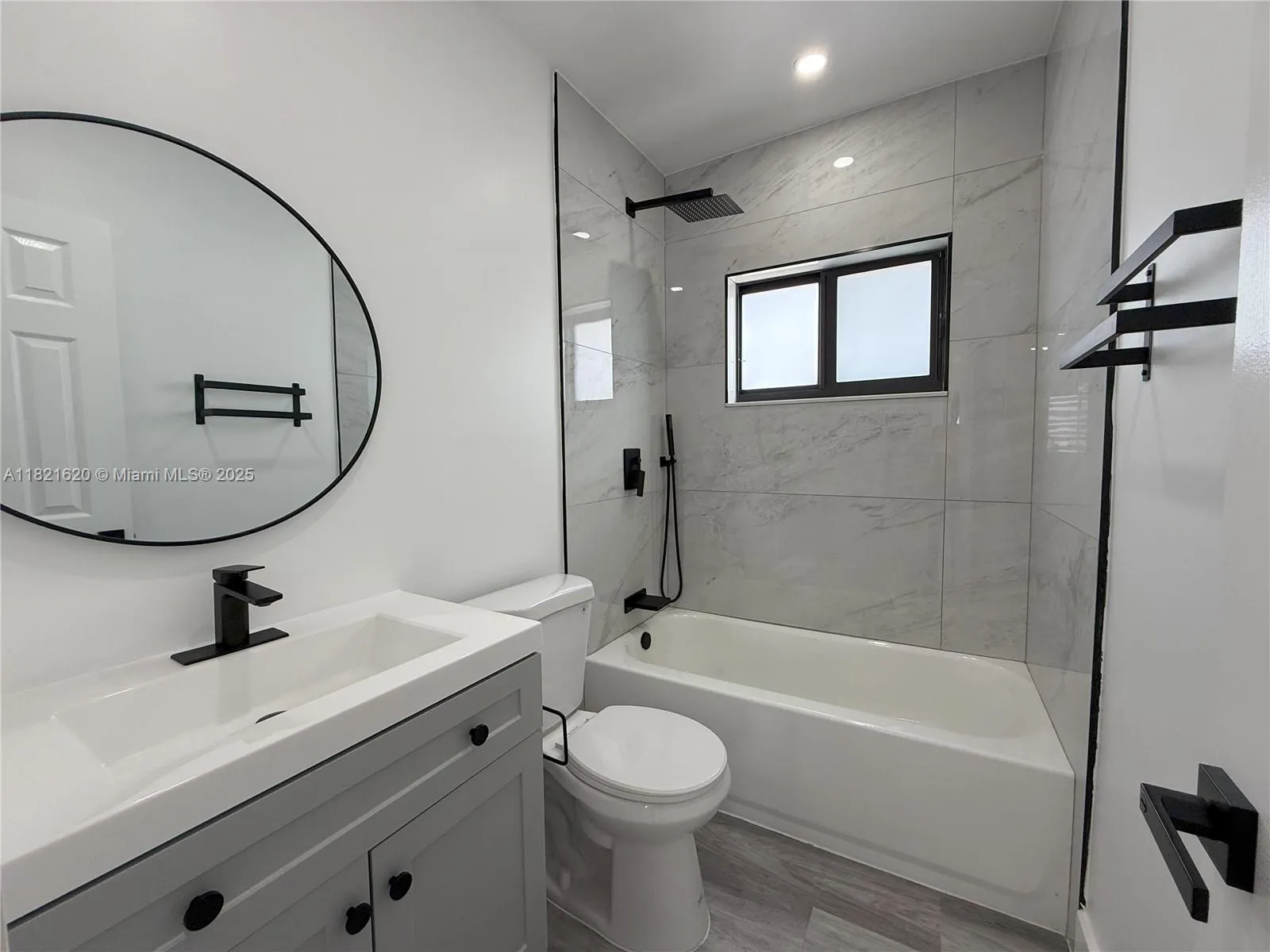 240 SW 55th Ave