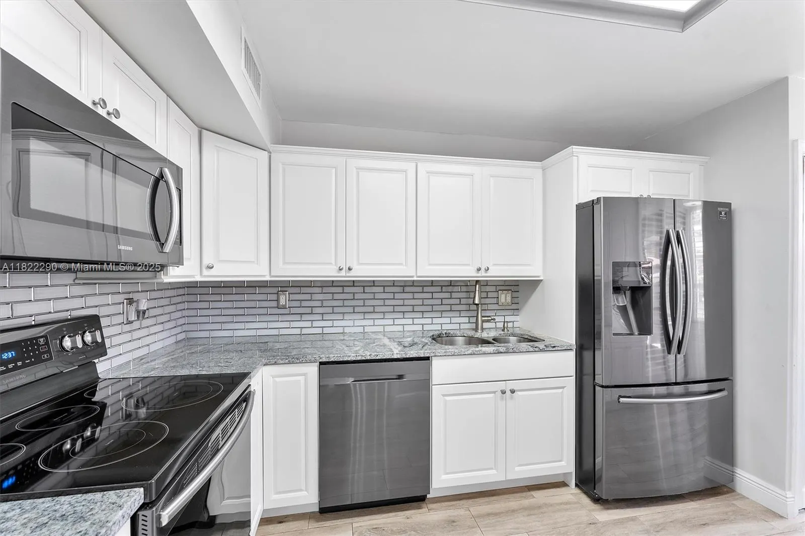 7225 Promenade Dr, #102