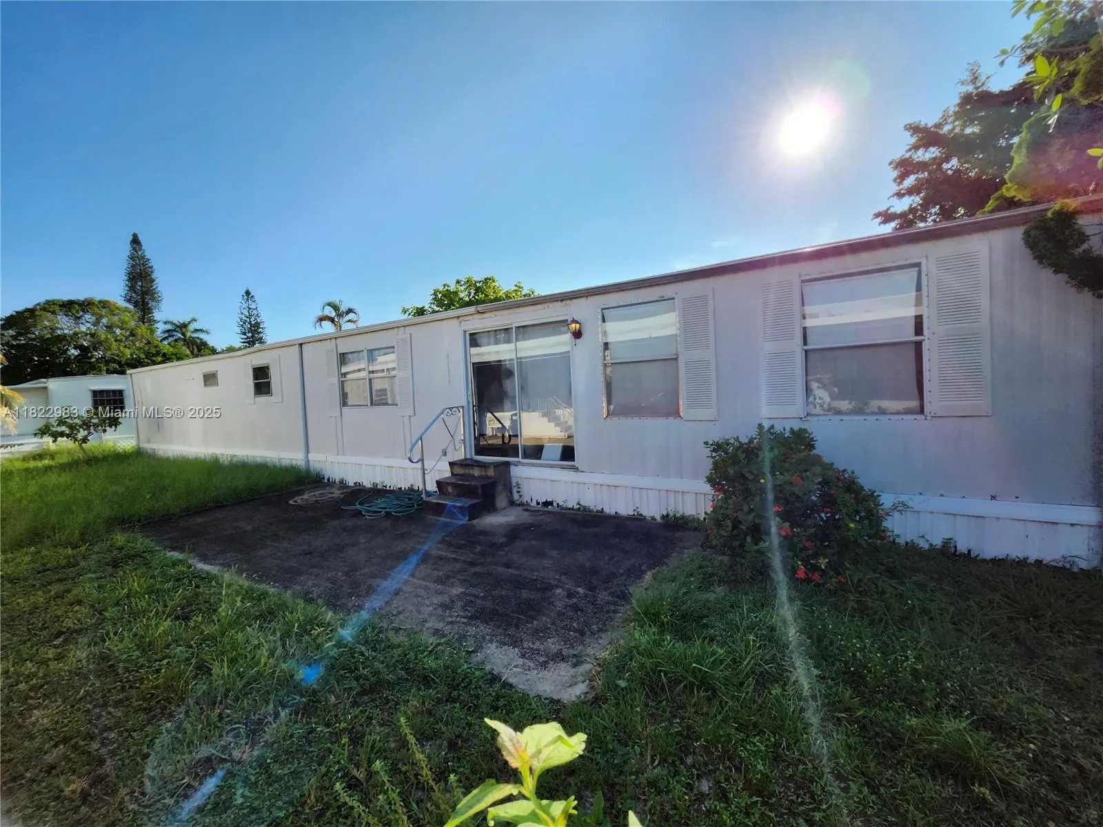 2651 E Marina Dr