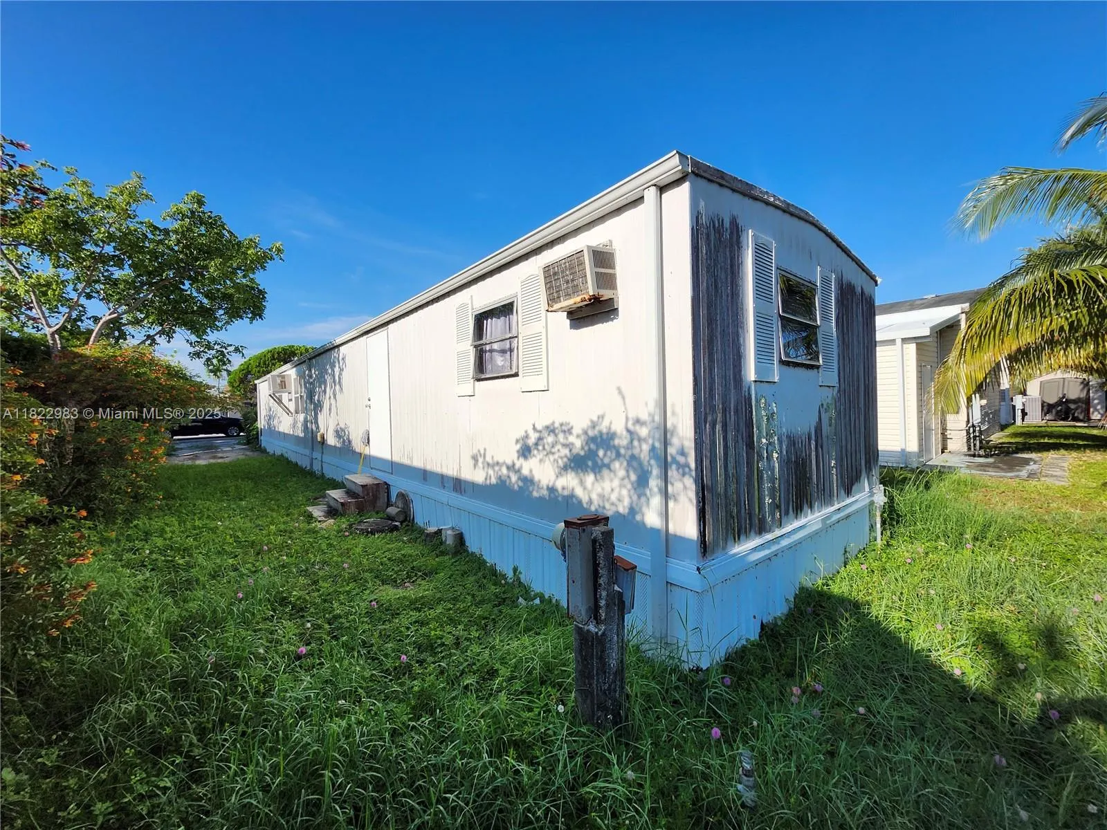 2651 E Marina Dr