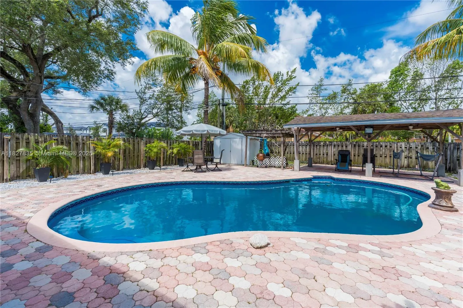 4911 SW 29th Ter