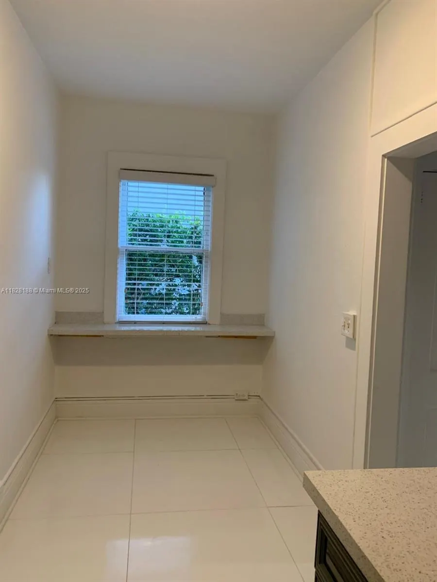 126 Mendoza Ave, #1