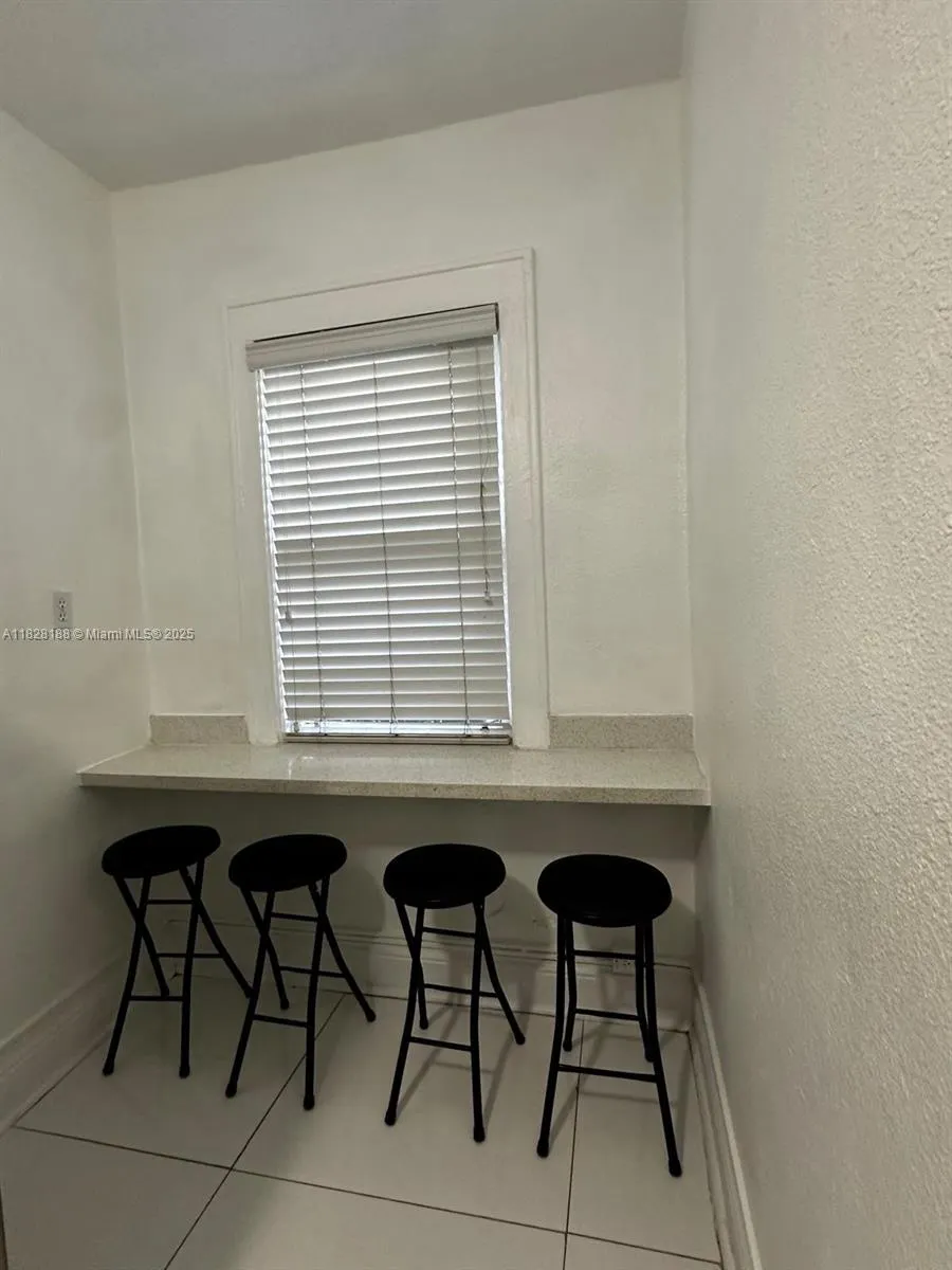 126 Mendoza Ave, #1