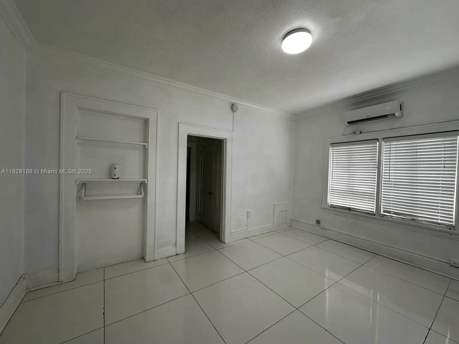 126 Mendoza Ave, #1