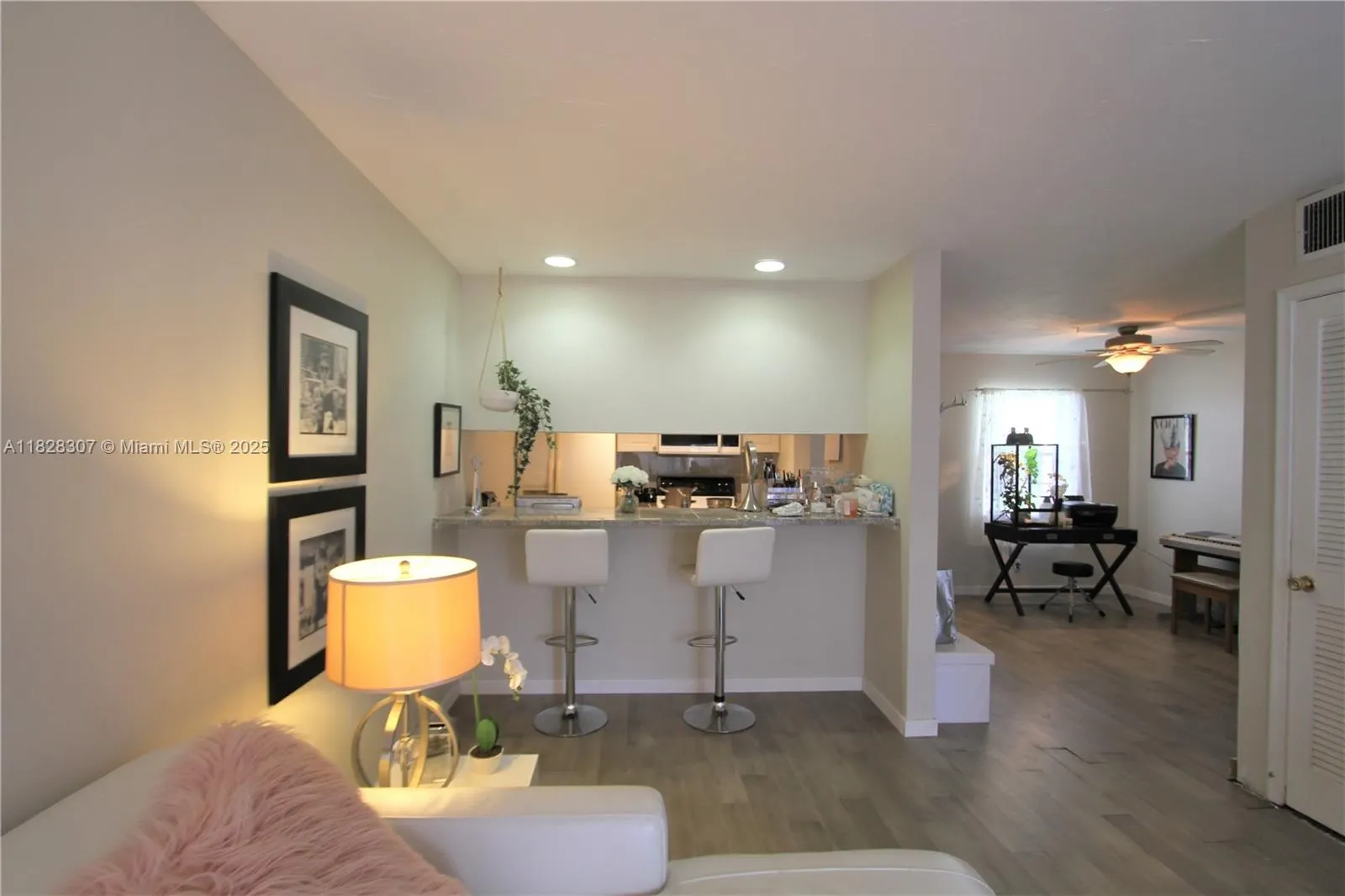 825 NW 13th St, #1110