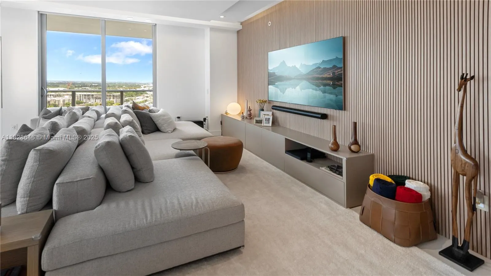 17301 Biscayne Blvd, #2102