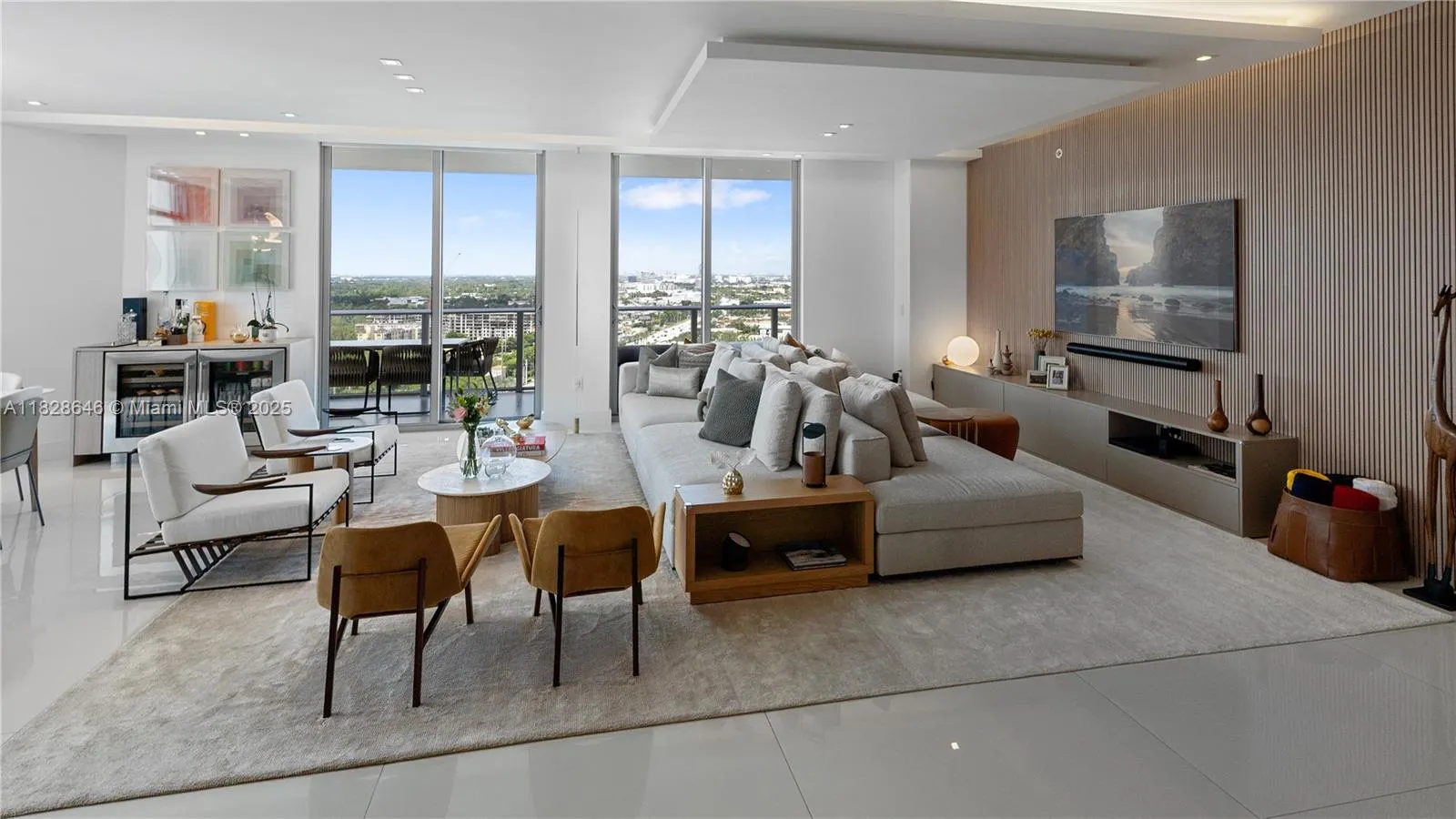 17301 Biscayne Blvd, #2102